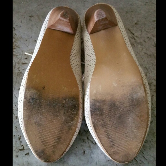 Restricted ivory lace-up heels 7.5 EUC - Picture 6 of 6